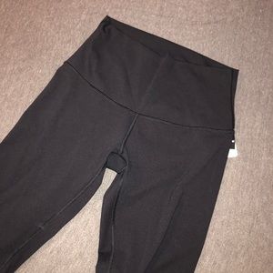 NWT LULULEMON wunder under leggings